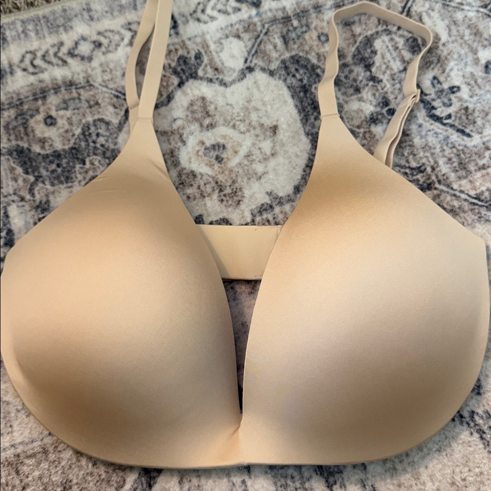 SKIMS Beige Seamless Bra